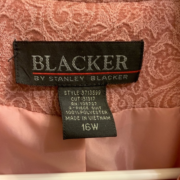 Women’s Stanley Blacker blazer size 16W. No stains, tears, or defects. - Picture 5 of 6